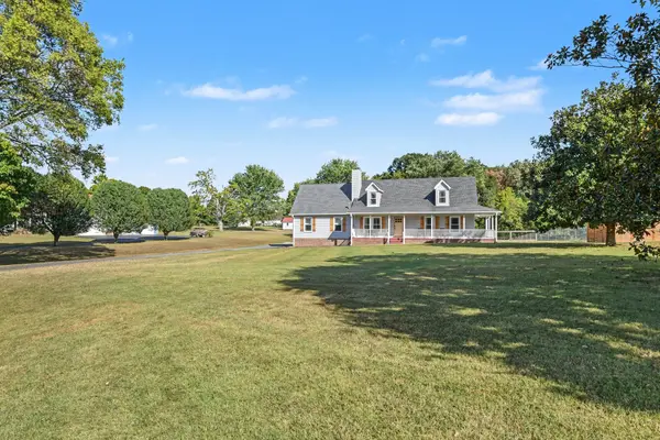 2612 Derby Run Rd, Springfield, TN 37172