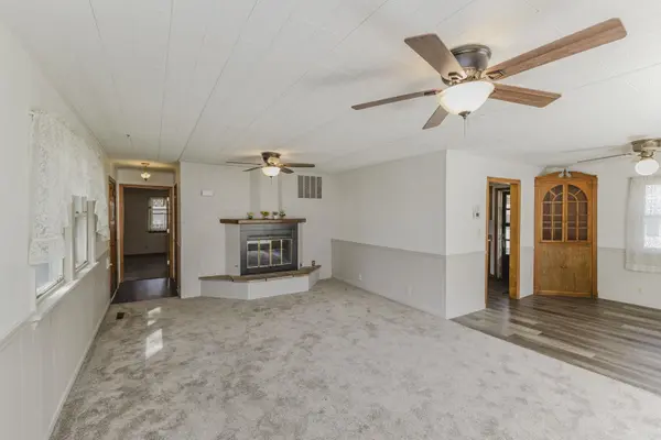 430 W Ninth, Newton, KS 67114