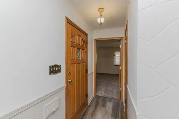 430 W Ninth, Newton, KS 67114