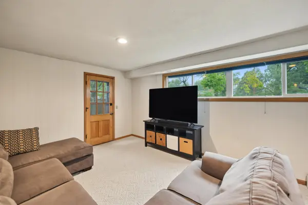 2076 Raymond Ave., Salina, KS 67401