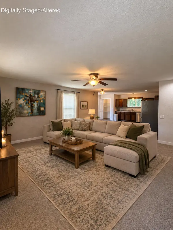 1107 Julia ST, Mountain Grove, MO 65711