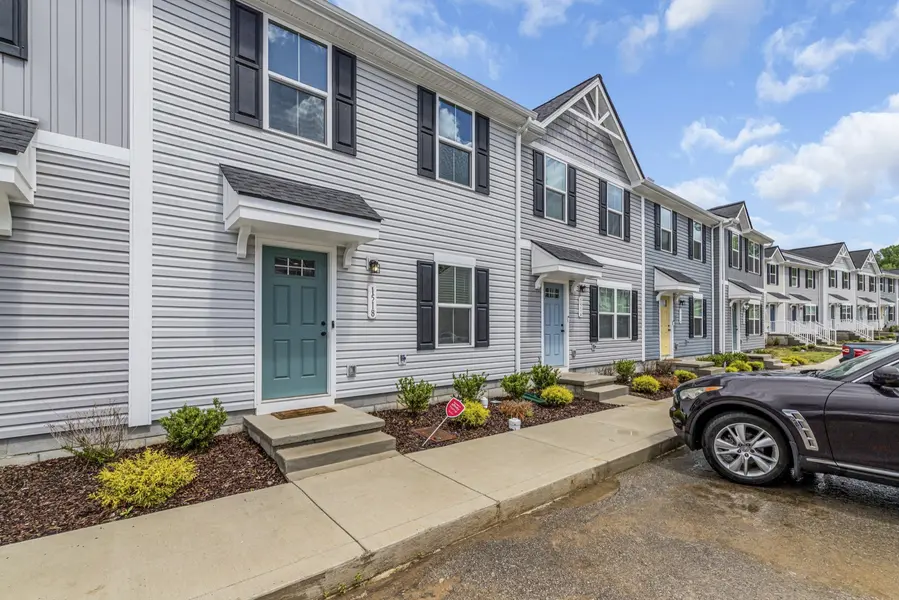 1518 Smoketree Rd, Antioch, TN 37013
