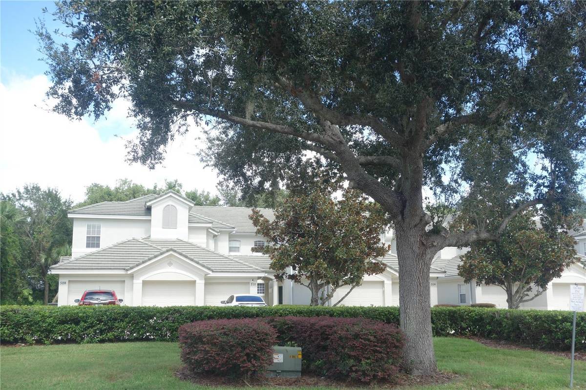 510 GRASSLANDS VILLAGE CIR #510, Lakeland, FL 33803