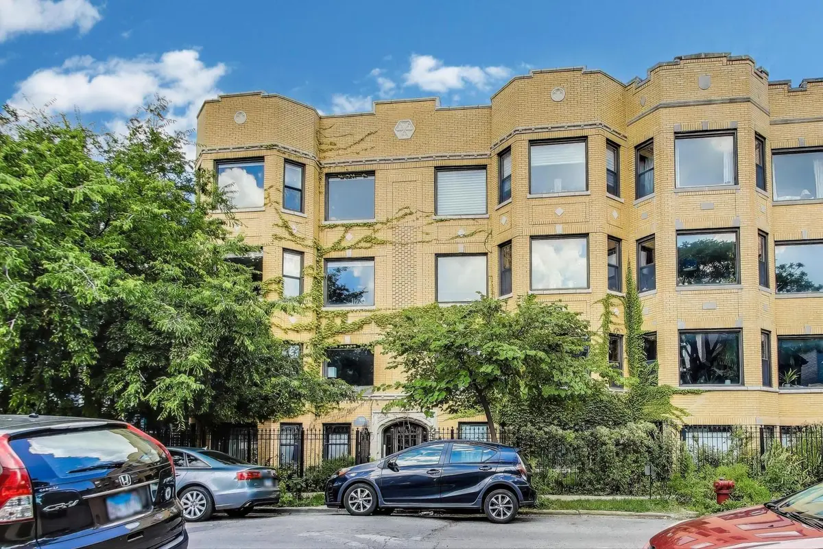3106 W Lyndale ST #2A, Chicago, IL 60647