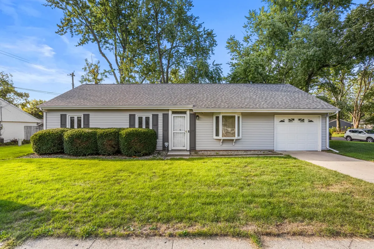 2903 Sangamon DR, Champaign, IL 61821