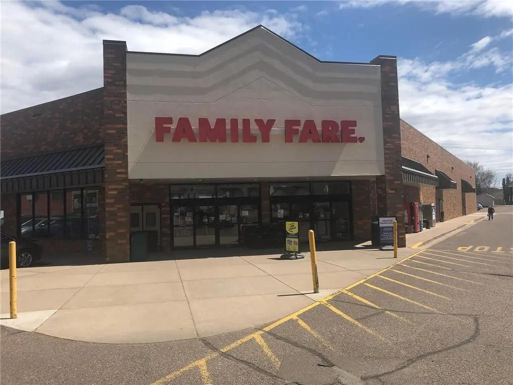 212 Bay ST, Chippewa Falls, WI 54729