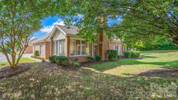 10925 Oakside CT, Pineville, NC 28210