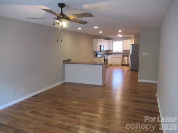 800 Horseshoe Lake RD, Lincolnton, NC 28092