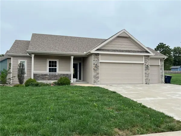 11901 Tracy AVE #N, Kansas City, MO 64155