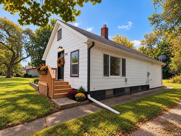745 E 18th ST, Mishawaka, IN 46544-5606