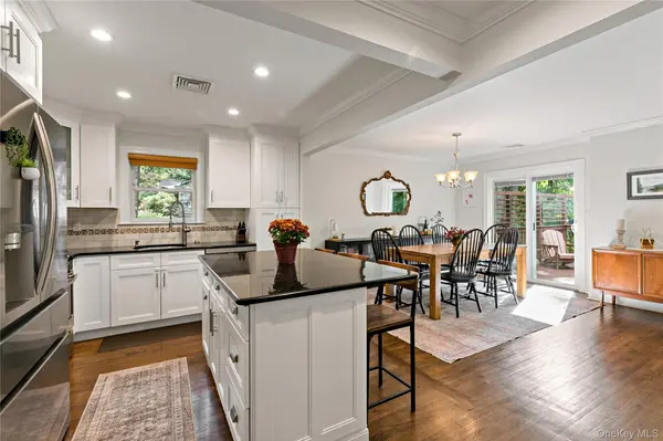 42 Park DR, Cortlandt Manor, NY 10567