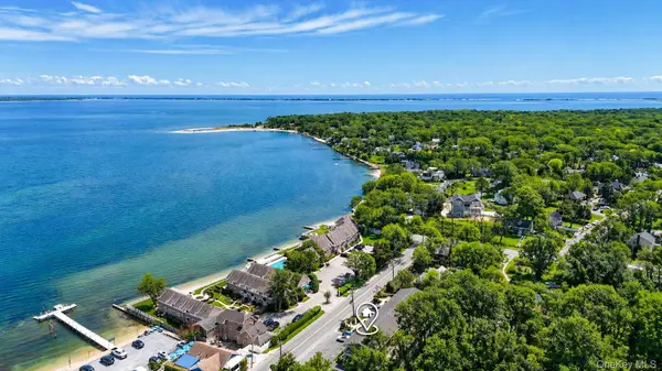 62 Canoe Place RD #625/6, Hampton Bays, NY 11946