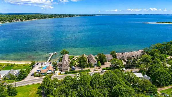 62 Canoe Place RD #625/6, Hampton Bays, NY 11946