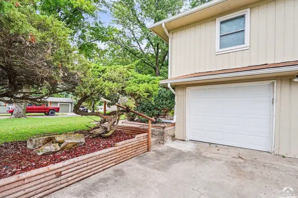1236 Locust ST, Eudora, KS 66025