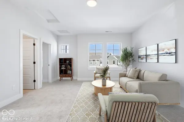 8697 Fowler ST, Zionsville, IN 46077
