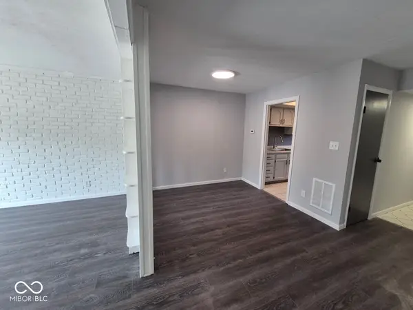 7411 Country Brook DR, Indianapolis, IN 46260