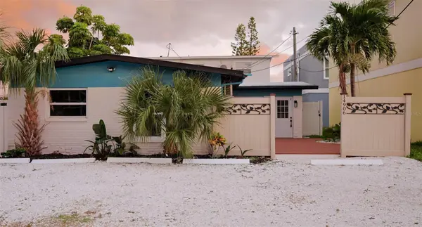 14906 N BAYSHORE DR #Unit #2, Madeira Beach, FL 33708