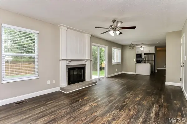 710 Westbridge DR, St Peters, MO 63376