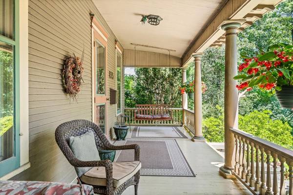 415 S 4th ST, St. Charles, IL 60174