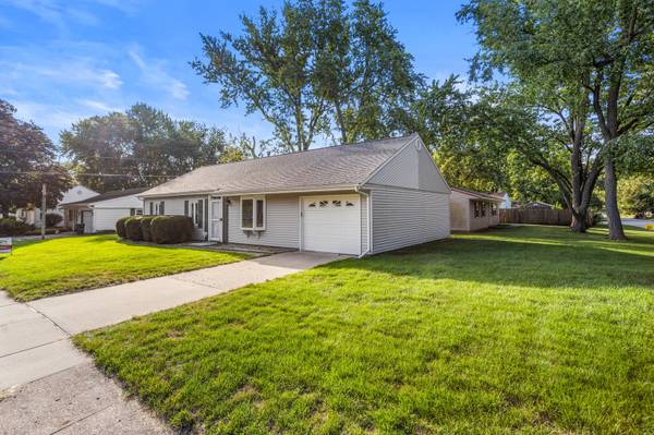 2903 Sangamon DR, Champaign, IL 61821
