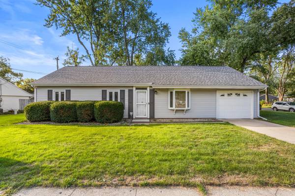 2903 Sangamon DR, Champaign, IL 61821