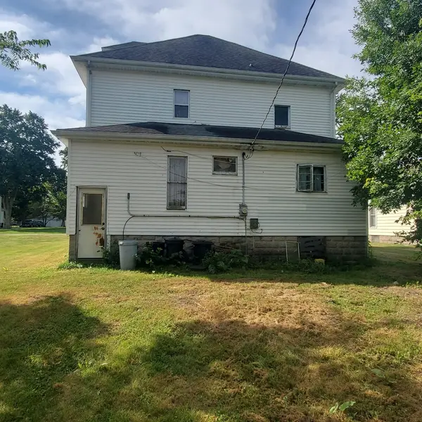 255 E Concord ST, Sheldon, IL 60966