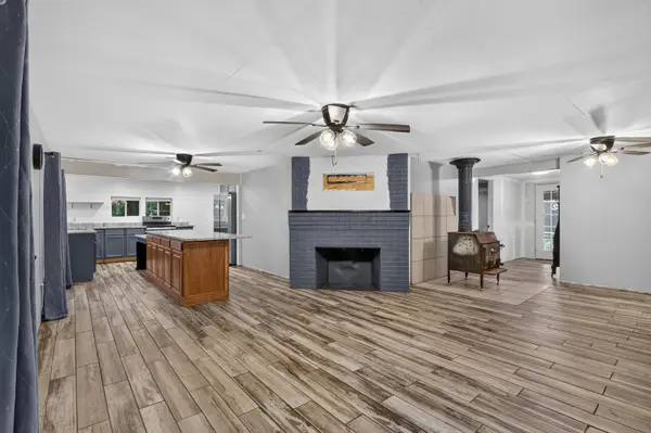 1080 W Jackson ST, Belvidere, IL 61008