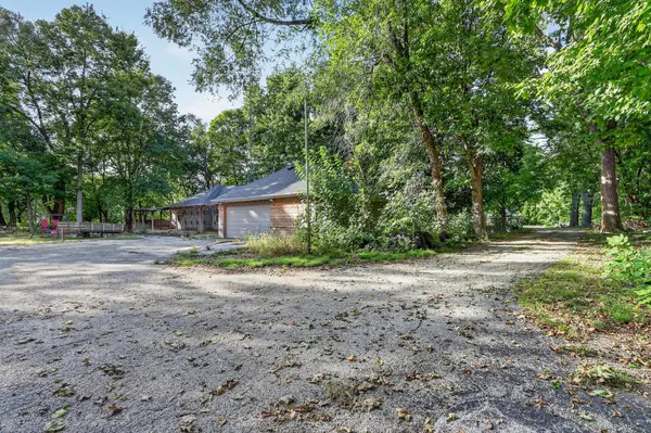 1080 W Jackson ST, Belvidere, IL 61008
