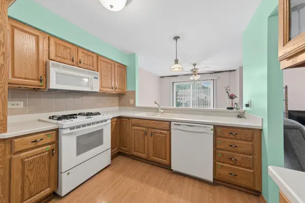 ON671 Bedford LN, Winfield, IL 60190