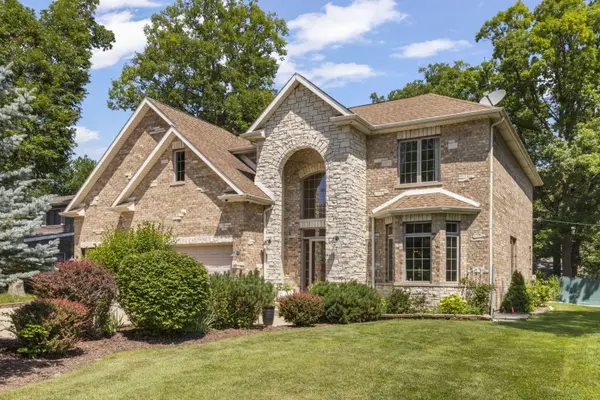 34W624 Courier AVE, St. Charles, IL 60174