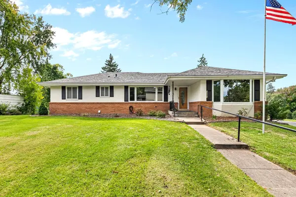 13881 90th AVE N, Maple Grove, MN 55369