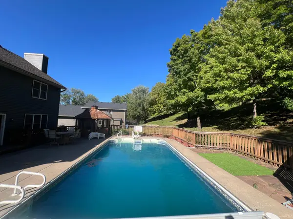 1497 Golf View DR, River Falls, WI 54022