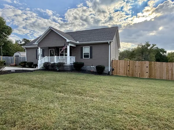 2122 Webster St, Greenbrier, TN 37073