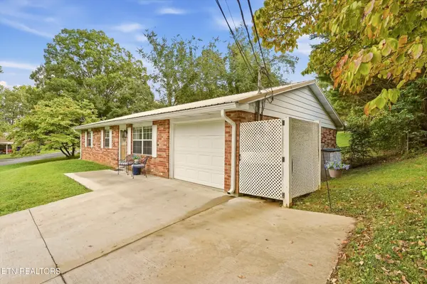 5608 Ridgetop Rd, Knoxville, TN 37921