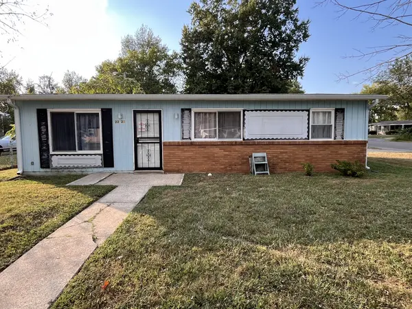 2223 Sycamore Cir, Murfreesboro, TN 37130