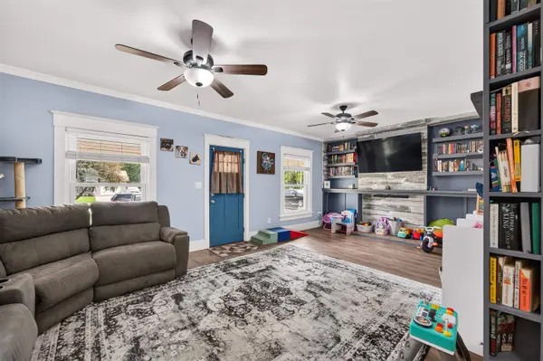 1012 S Elm St, Mcpherson, KS 67460