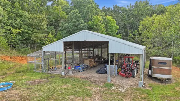 1804 Bluebird RD, Cabool, MO 65689