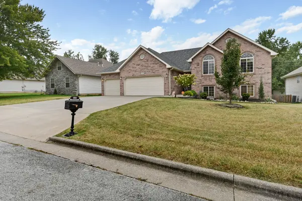 4356 W Forest Ridge RD, Battlefield, MO 65619
