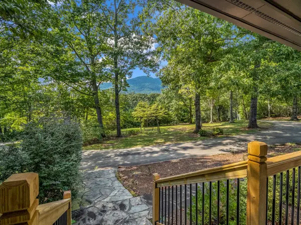 215 Hillcrest, Columbus, NC 28722