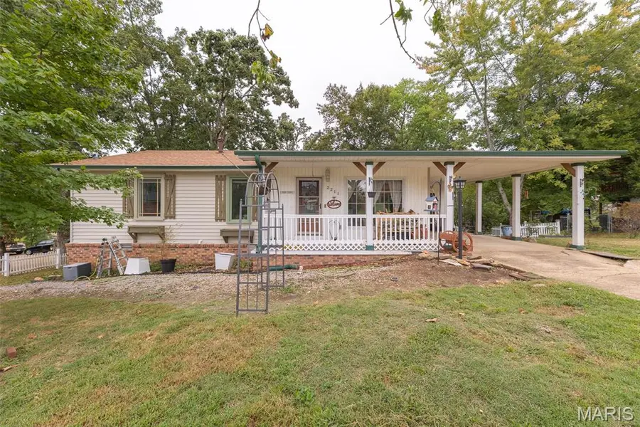 2211 Orr RD, Poplar Bluff, MO 63901