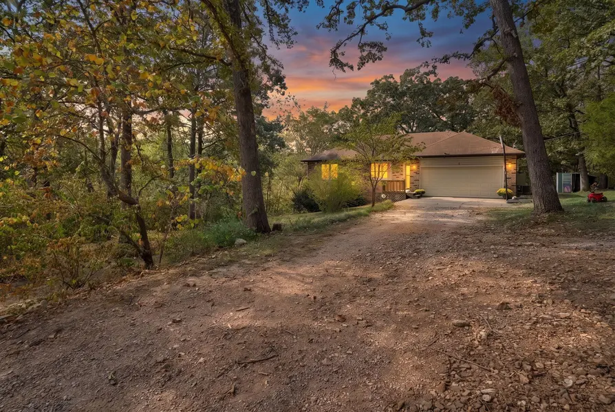 11137 N Quail Ridge LN, Fair Grove, MO 65648