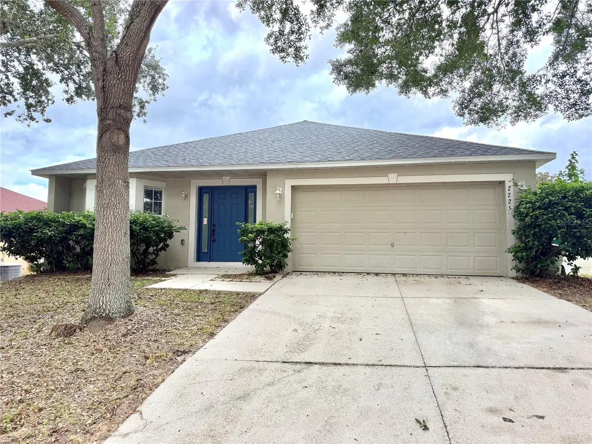 2225 SANDRIDGE CIR, Eustis, FL 32726