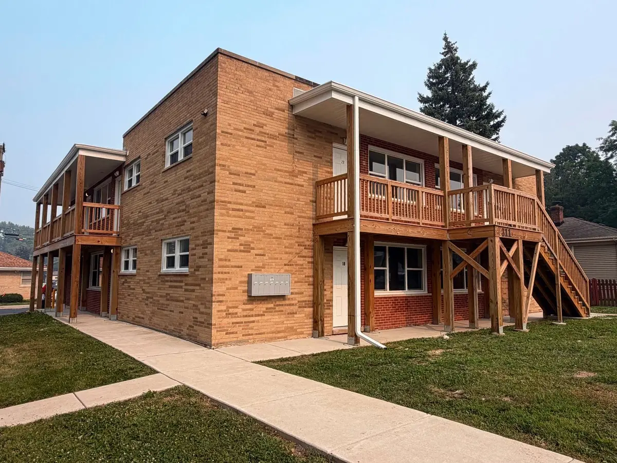 311 S Lodge LN #1B, Lombard, IL 60148