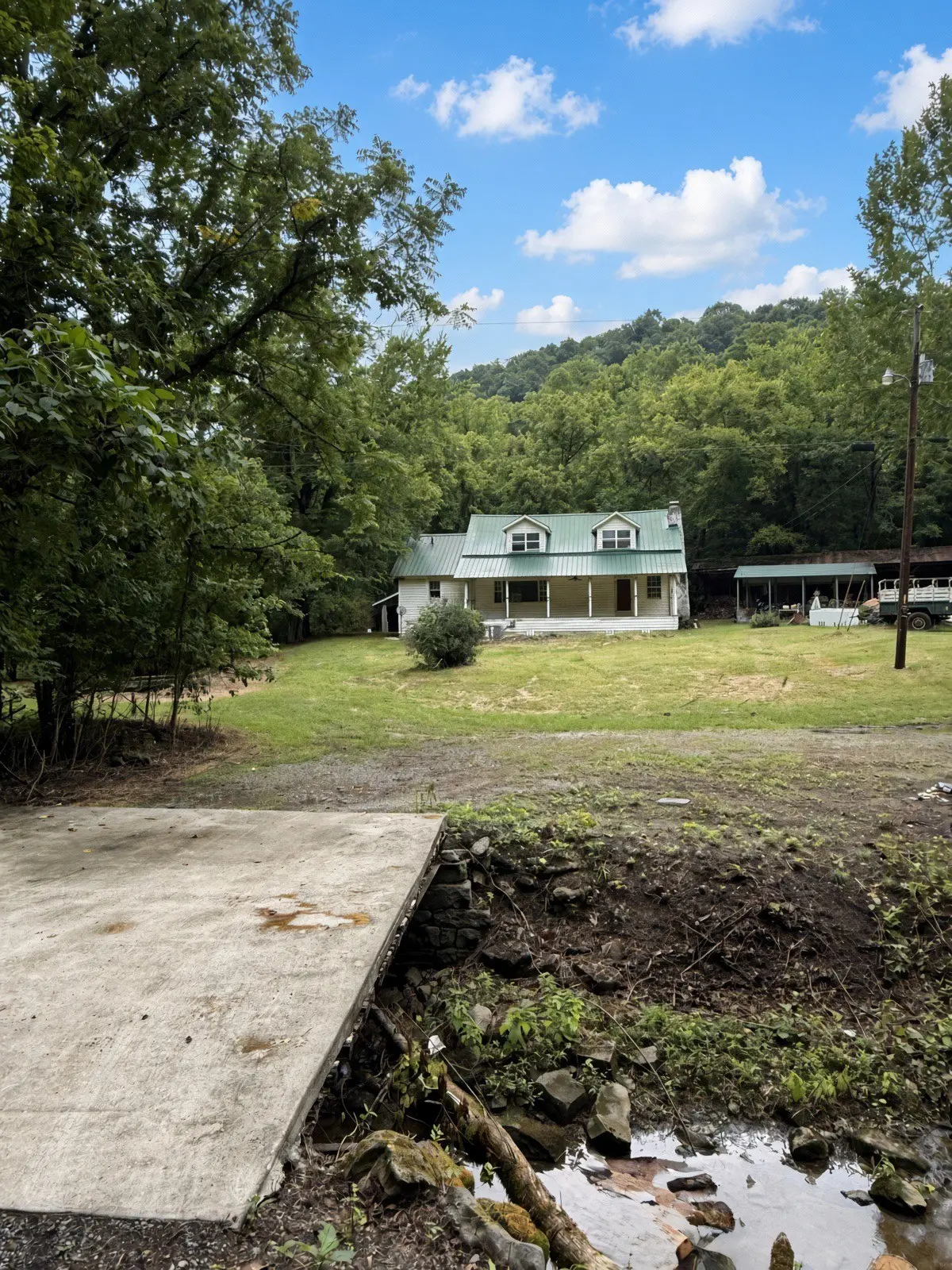 416 Hix Hollow Rd, Gainesboro, TN 38562