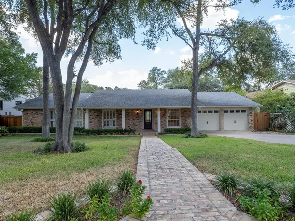 2500 Forest Bend DR, Austin, TX 78704