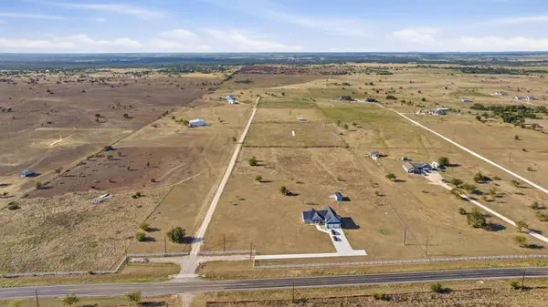 223 Saxon LN, Bertram, TX 78605