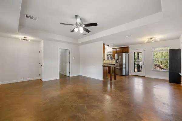 604 Whispering Hollow CIR, Point Venture, TX 78645