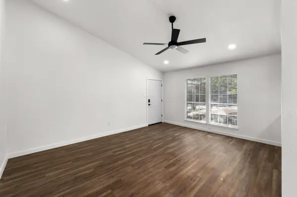7600 Woodstone CV #A, Austin, TX 78749