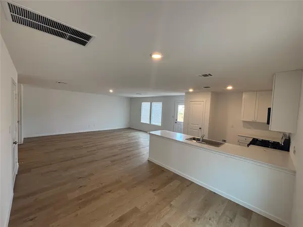 137 Spotbill CT, Uhland, TX 78640