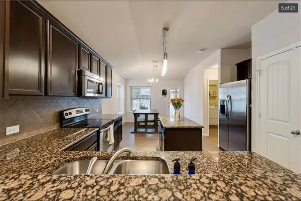 881 Heritage Springs TRL, Round Rock, TX 78664